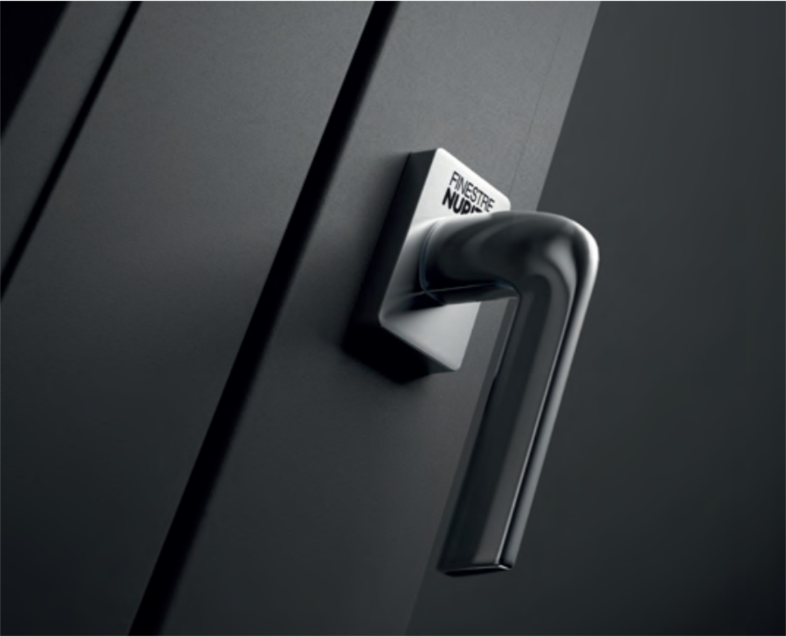 pr1ma finestre pvc black satin